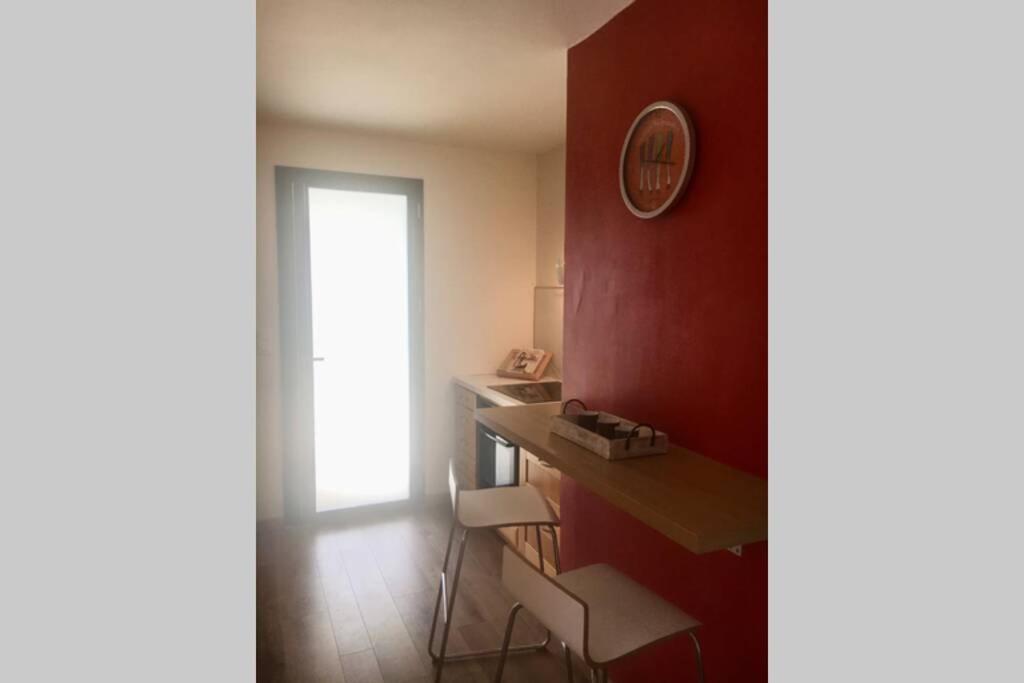 Apt Calme Vue Lac - 2 Chambres - Sauna Annecy Ngoại thất bức ảnh