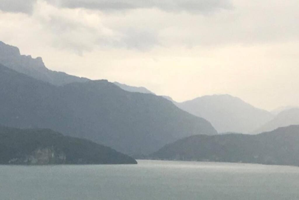 Apt Calme Vue Lac - 2 Chambres - Sauna Annecy Ngoại thất bức ảnh